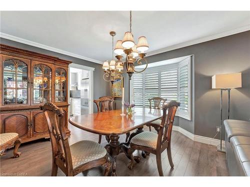 95 St Andrews Drive, Brantford, ON - Indoor Photo Showing Dining Room