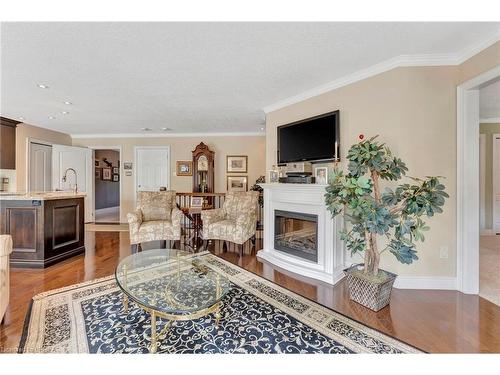 95 St Andrews Drive, Brantford, ON - Indoor Photo Showing Living Room With Fireplace
