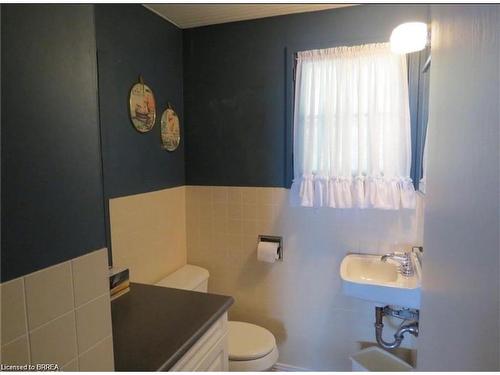 319 Mallory Beach Road, South Bruce Peninsula, ON - Indoor Photo Showing Bathroom