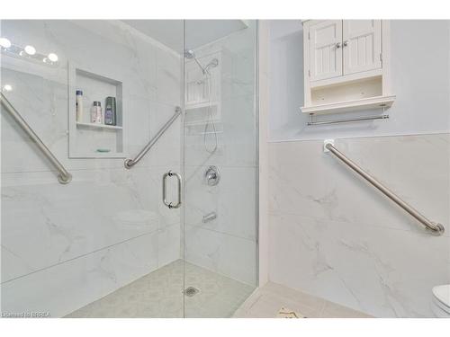 3314 Jolliffe Avenue, Mississauga, ON - Indoor Photo Showing Bathroom