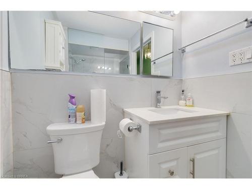 3314 Jolliffe Avenue, Mississauga, ON - Indoor Photo Showing Bathroom