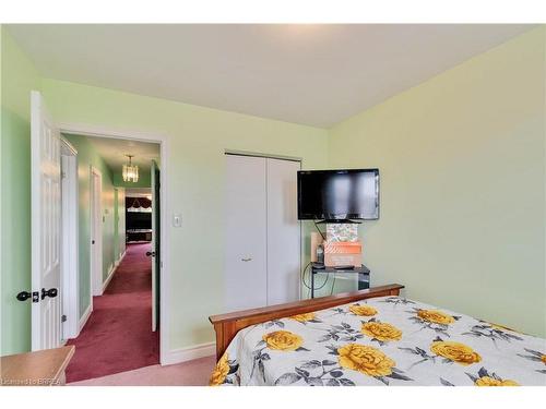 3314 Jolliffe Avenue, Mississauga, ON - Indoor Photo Showing Bedroom