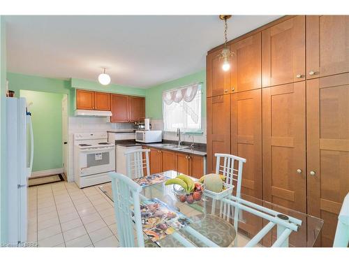 3314 Jolliffe Avenue, Mississauga, ON - Indoor Photo Showing Kitchen