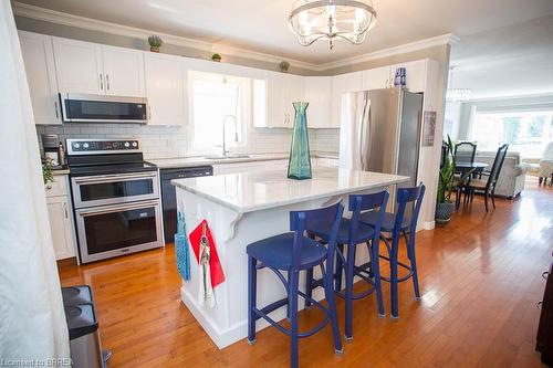 48 Mcguiness Drive, Brantford, ON - Indoor Photo Showing Kitchen With Upgraded Kitchen