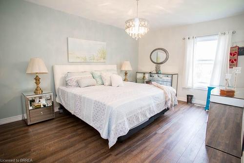 48 Mcguiness Drive, Brantford, ON - Indoor Photo Showing Bedroom