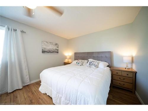 34 Stowe Terrace, Brantford, ON - Indoor Photo Showing Bedroom