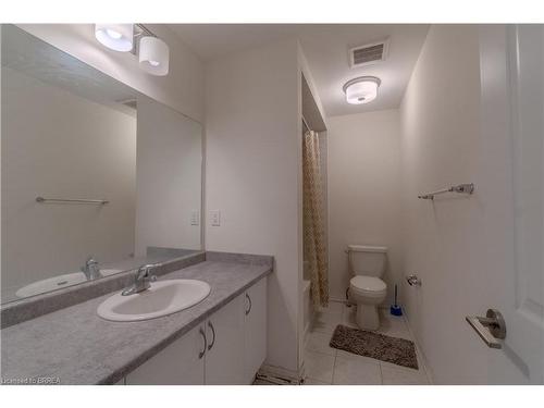 25 Bowery Road, Brantford, ON - Indoor Photo Showing Bathroom