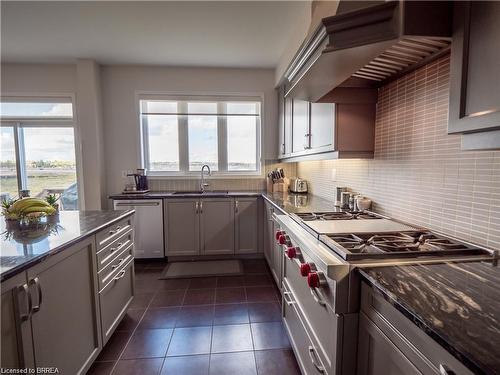 4 Turnbull Drive, Brantford, ON - Indoor Photo Showing Kitchen With Upgraded Kitchen
