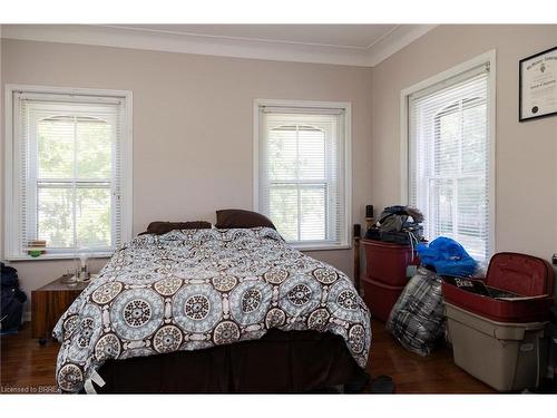 63 West Church Street, Waterford, ON - Indoor Photo Showing Bedroom