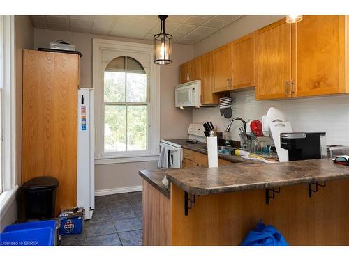 63 West Church Street, Waterford, ON - Indoor Photo Showing Kitchen