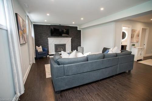 29 Ashgrove Avenue, Brantford, ON - Indoor Photo Showing Living Room With Fireplace