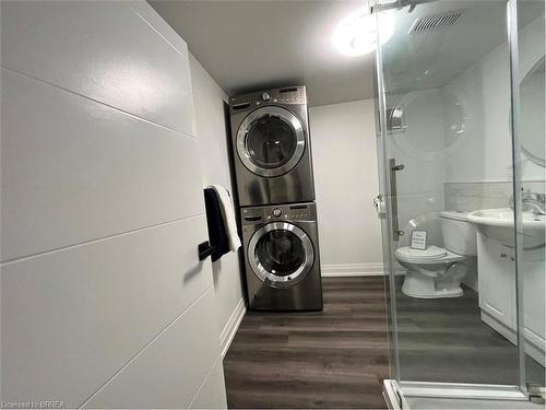Lower-448 West Street, Brantford, ON - Indoor Photo Showing Laundry Room