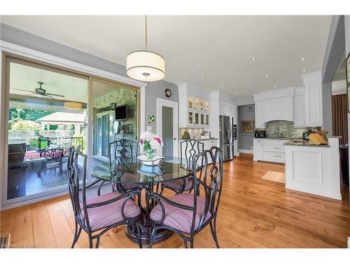 12 Ellington Place, Brantford, ON - Indoor Photo Showing Dining Room