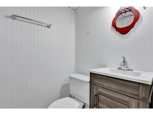 4 Treelawn Terrace, Brantford, ON - Indoor Photo Showing Bathroom
