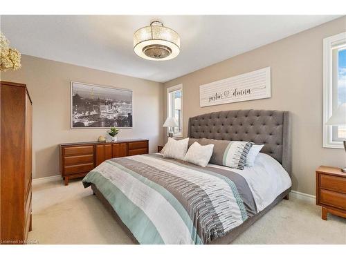 160 Oak Street, Simcoe, ON - Indoor Photo Showing Bedroom