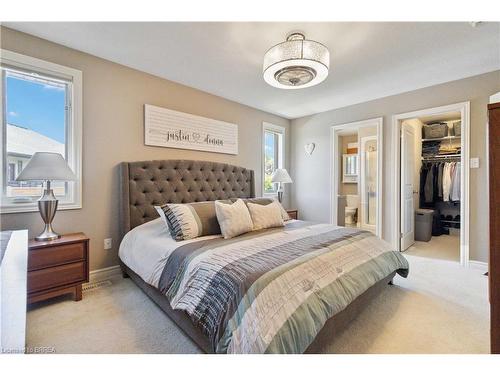 160 Oak Street, Simcoe, ON - Indoor Photo Showing Bedroom