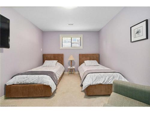 160 Oak Street, Simcoe, ON - Indoor Photo Showing Bedroom