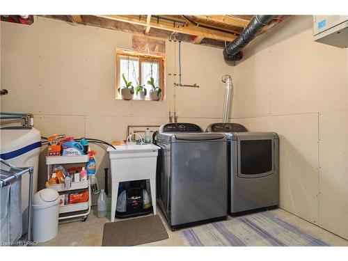 160 Oak Street, Simcoe, ON - Indoor Photo Showing Laundry Room