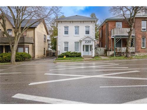 220 Dalhousie Street, Brantford, ON 