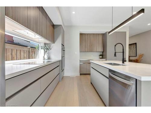 128 Lisgar Avenue, Tillsonburg, ON - Indoor Photo Showing Kitchen With Double Sink