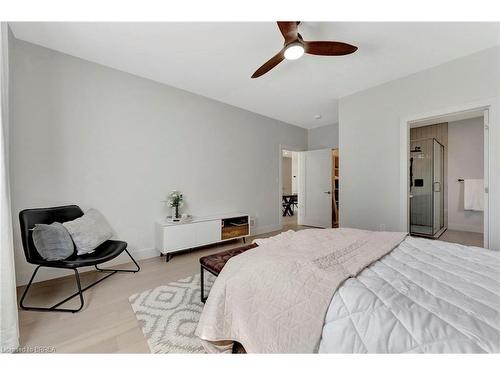 128 Lisgar Avenue, Tillsonburg, ON - Indoor Photo Showing Bedroom