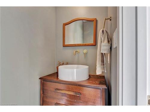 21 North Street, Aylmer, ON - Indoor Photo Showing Bathroom