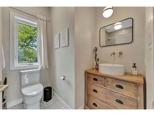 21 North Street, Aylmer, ON - Indoor Photo Showing Bathroom