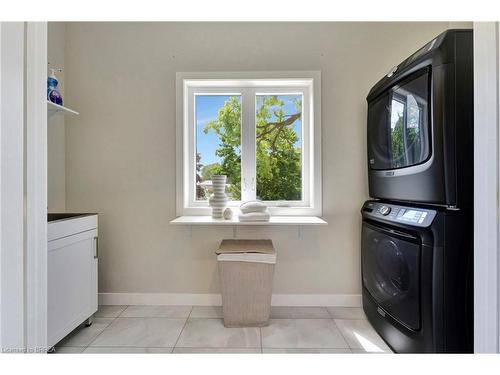 21 North Street, Aylmer, ON - Indoor Photo Showing Laundry Room