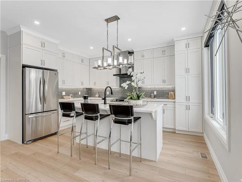 13B Cumberland Street, Brantford, ON - Indoor Photo Showing Kitchen With Upgraded Kitchen