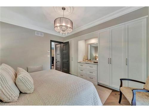 61 East Harris Road, Brantford, ON - Indoor Photo Showing Bedroom