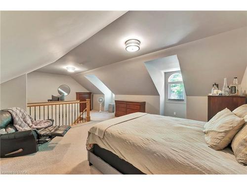 61 East Harris Road, Brantford, ON - Indoor Photo Showing Bedroom