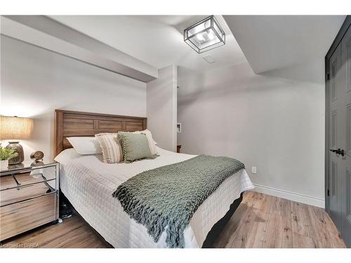 61 East Harris Road, Brantford, ON - Indoor Photo Showing Bedroom