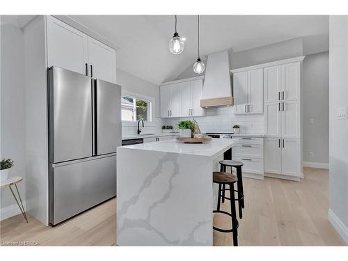 410 Nelson Street, Brantford, ON - Indoor Photo Showing Kitchen With Stainless Steel Kitchen With Upgraded Kitchen