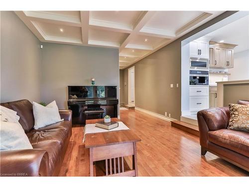 259 Blueline Road, Norfolk County, ON - Indoor Photo Showing Living Room