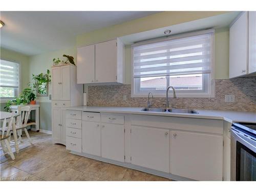 28 Allanton Boulevard, Brantford, ON - Indoor Photo Showing Kitchen With Double Sink