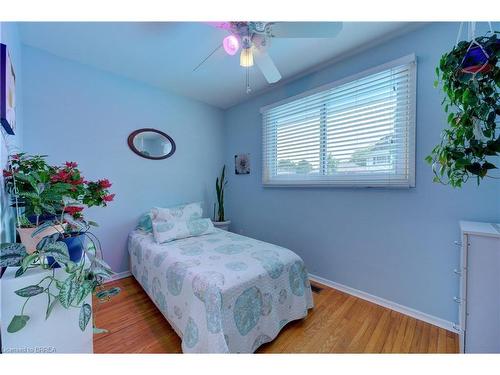 28 Allanton Boulevard, Brantford, ON - Indoor Photo Showing Bedroom