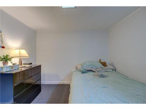 28 Allanton Boulevard, Brantford, ON - Indoor Photo Showing Bedroom