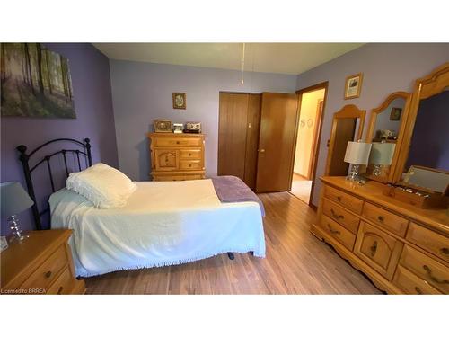 25 Northville Drive, Paris, ON - Indoor Photo Showing Bedroom