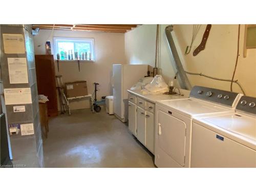 25 Northville Drive, Paris, ON - Indoor Photo Showing Laundry Room