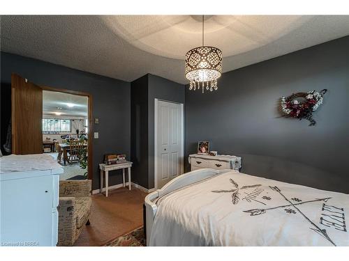 3 Cedar Street, Paris, ON - Indoor Photo Showing Bedroom