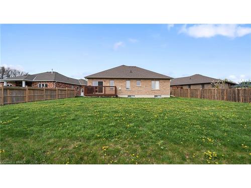 7 Cavendish Court, Simcoe, ON - Outdoor With Backyard