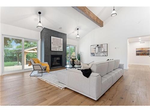 166 St George Street, Brantford, ON - Indoor Photo Showing Living Room With Fireplace