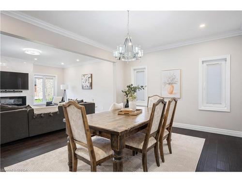 125 Savannah Ridge Drive, Paris, ON - Indoor Photo Showing Dining Room