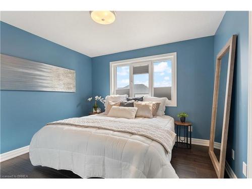 125 Savannah Ridge Drive, Paris, ON - Indoor Photo Showing Bedroom