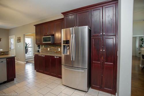 466 Queen Street S, Simcoe, ON - Indoor Photo Showing Kitchen With Double Sink