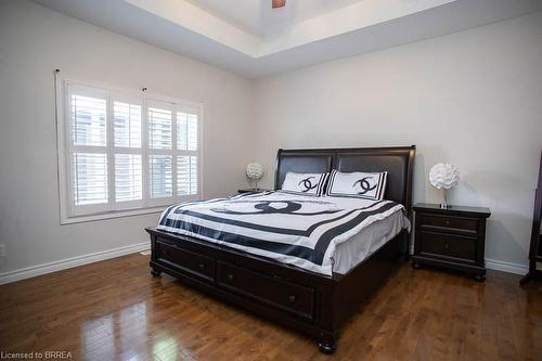 466 Queen Street S, Simcoe, ON - Indoor Photo Showing Bedroom