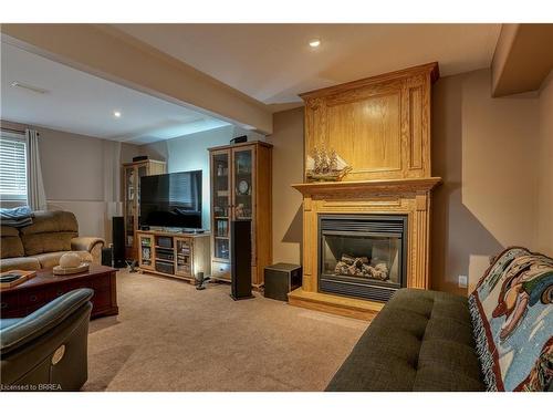 28 Richter Street, Brantford, ON - Indoor Photo Showing Living Room With Fireplace