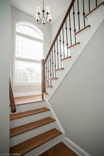 142 Blackburn Drive, Brantford, ON - Indoor Photo Showing Bedroom