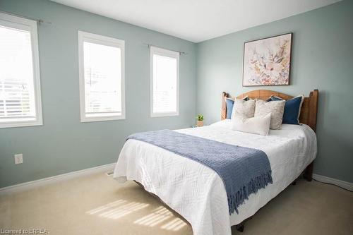 142 Blackburn Drive, Brantford, ON - Indoor Photo Showing Laundry Room