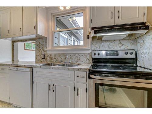 54 Franklin Street, Brantford, ON - Indoor Photo Showing Kitchen With Double Sink